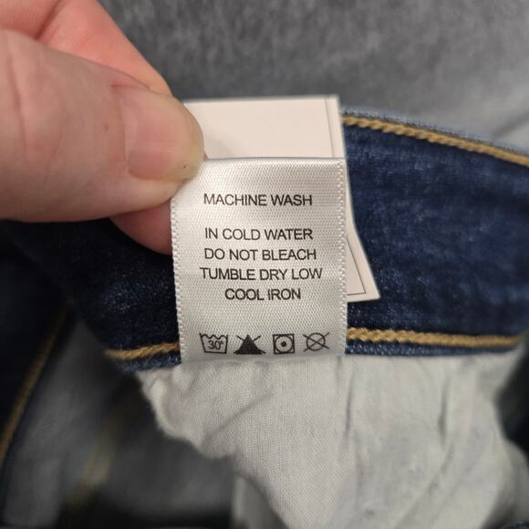 NEW Judy Blue Straight Fit Distressed Jeans Size 20W - Picture 5 of 5